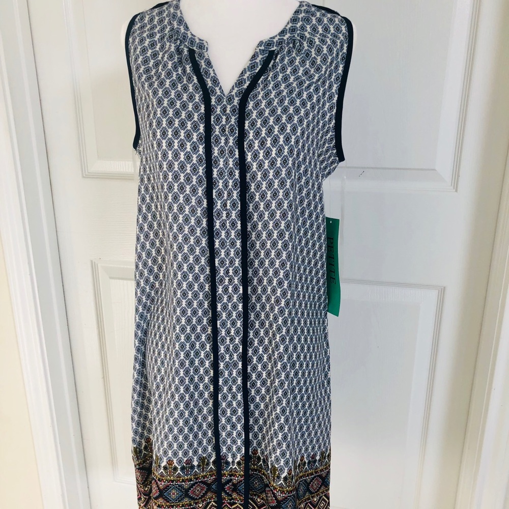 Naïf Dress